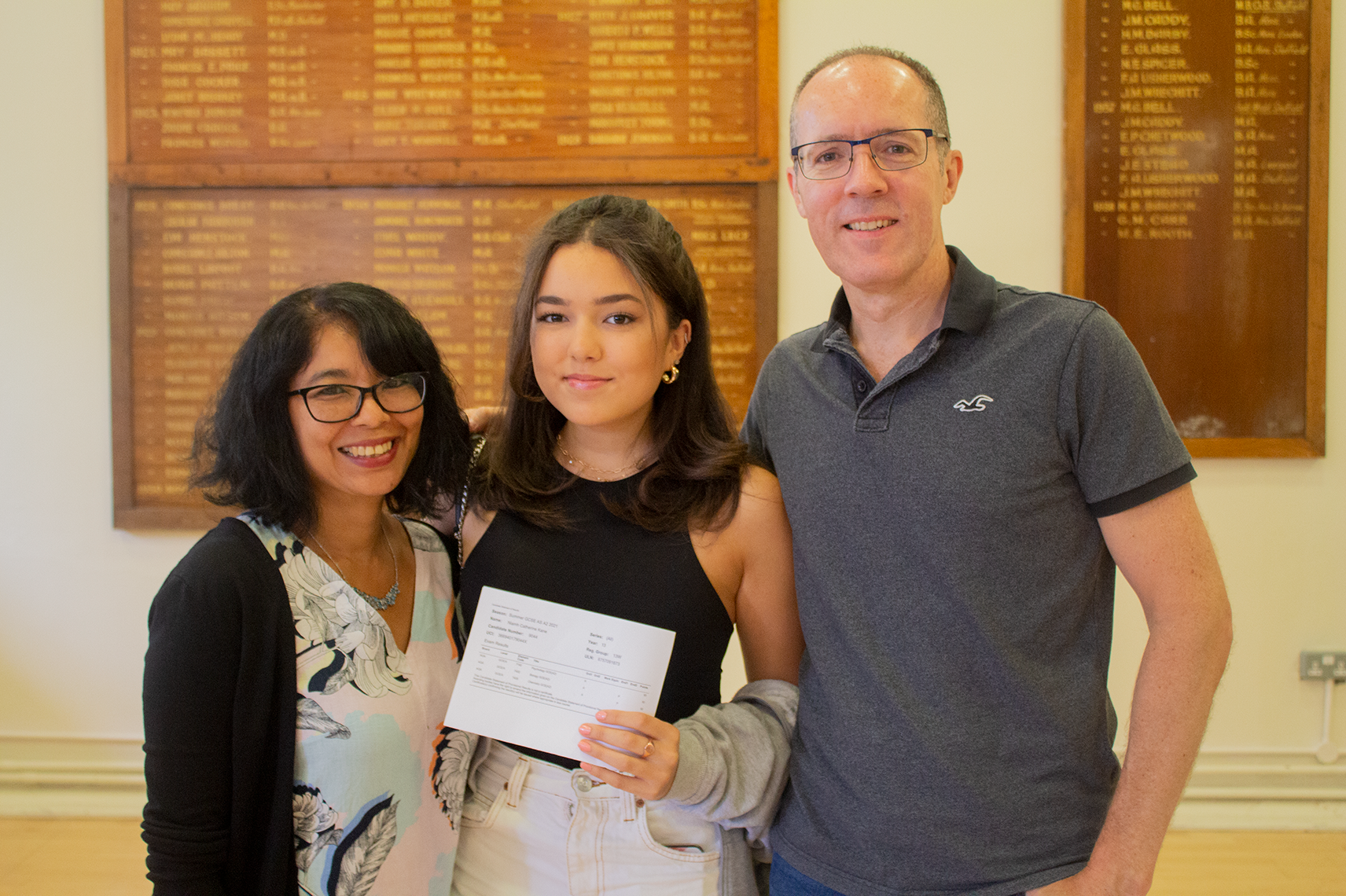 Niamh Kane with her parents